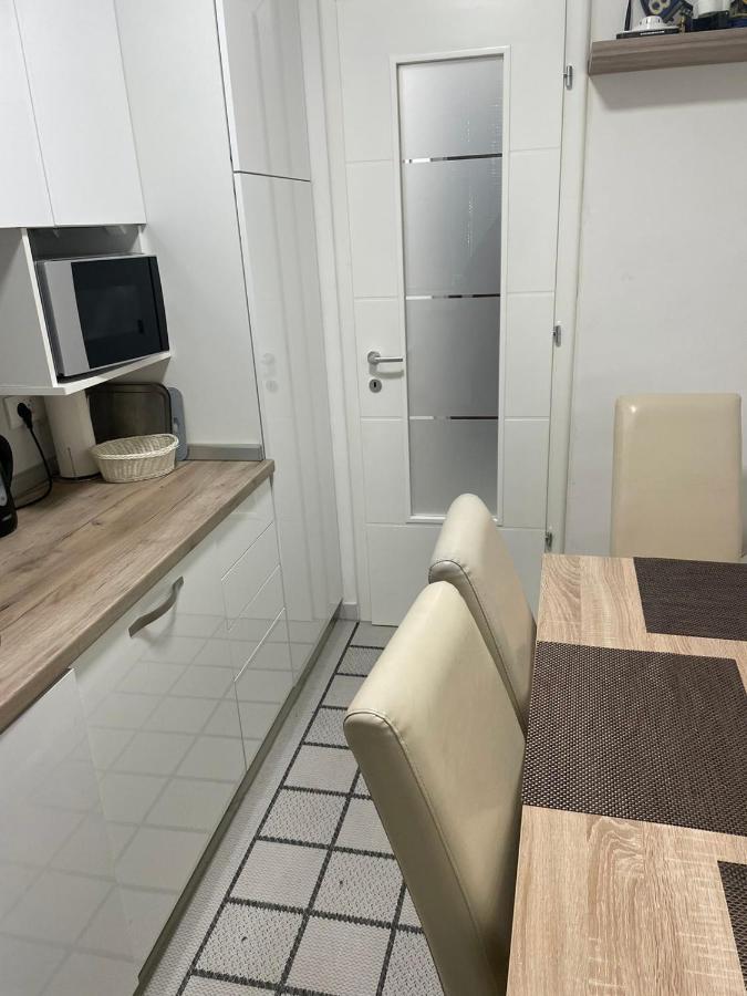 Grbavica Apartment Sarajevo Esterno foto